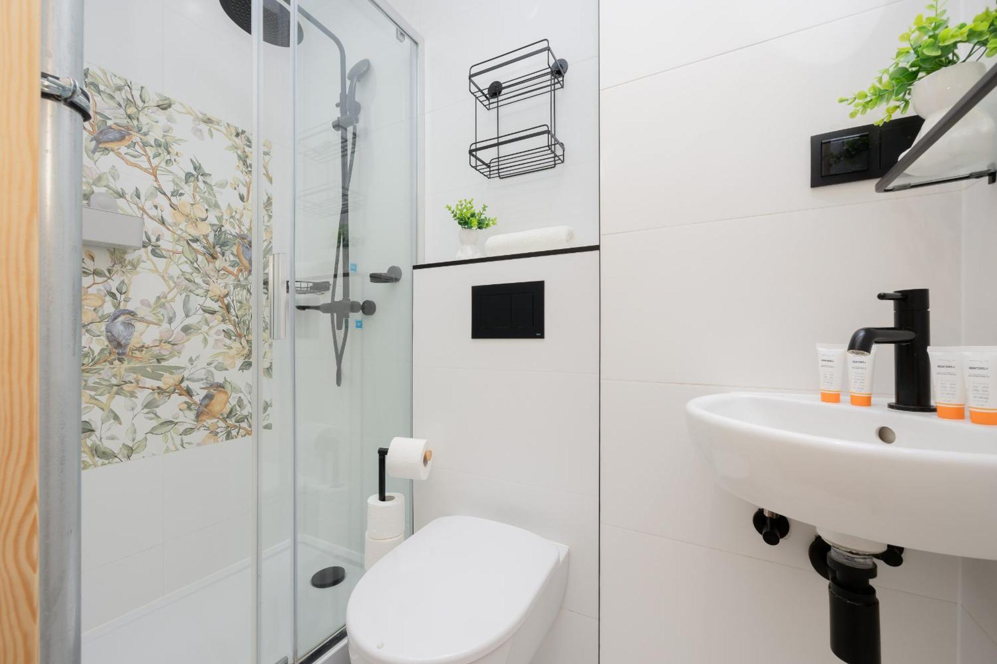 Spacious Apartment For 6 People Near The Old Town By Noclegi Renters Warschau Exterior foto